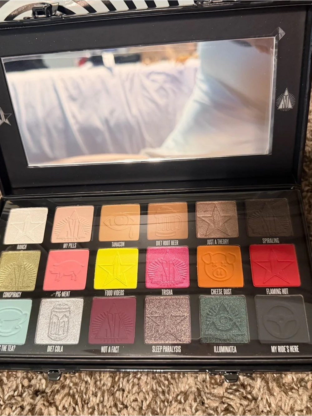Jeffree Star Conspiracy Eyeshadow Palette - Black, White, Gold